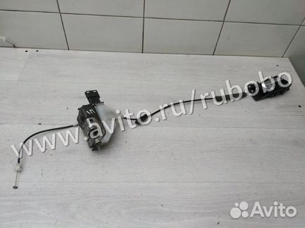 Замок двери задний правый Peugeot 308 EP6C 2010