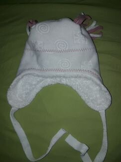 Шапка для девочки на 2.5-4 года