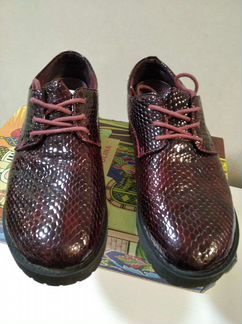 Кожаные бордовые ботинки 38 размер